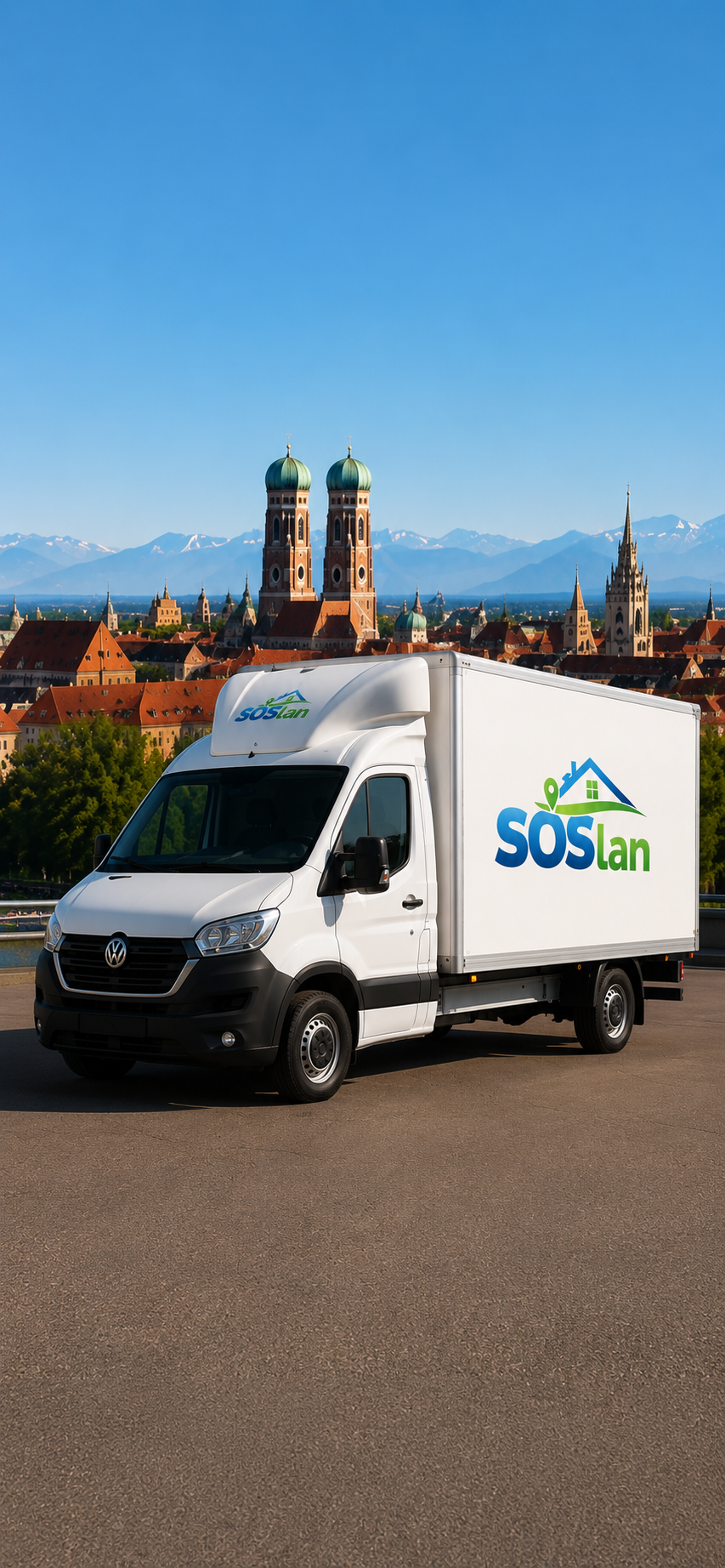 SOSlan Transporter mit Logo vor der Münchner Frauenkirche